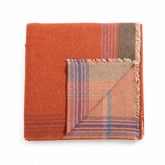 Le Monde Sauvage Plaid Reva Sienne edition premium cashmere throw blanket fringed edges woven in Italy designed in Paris Dear Johny