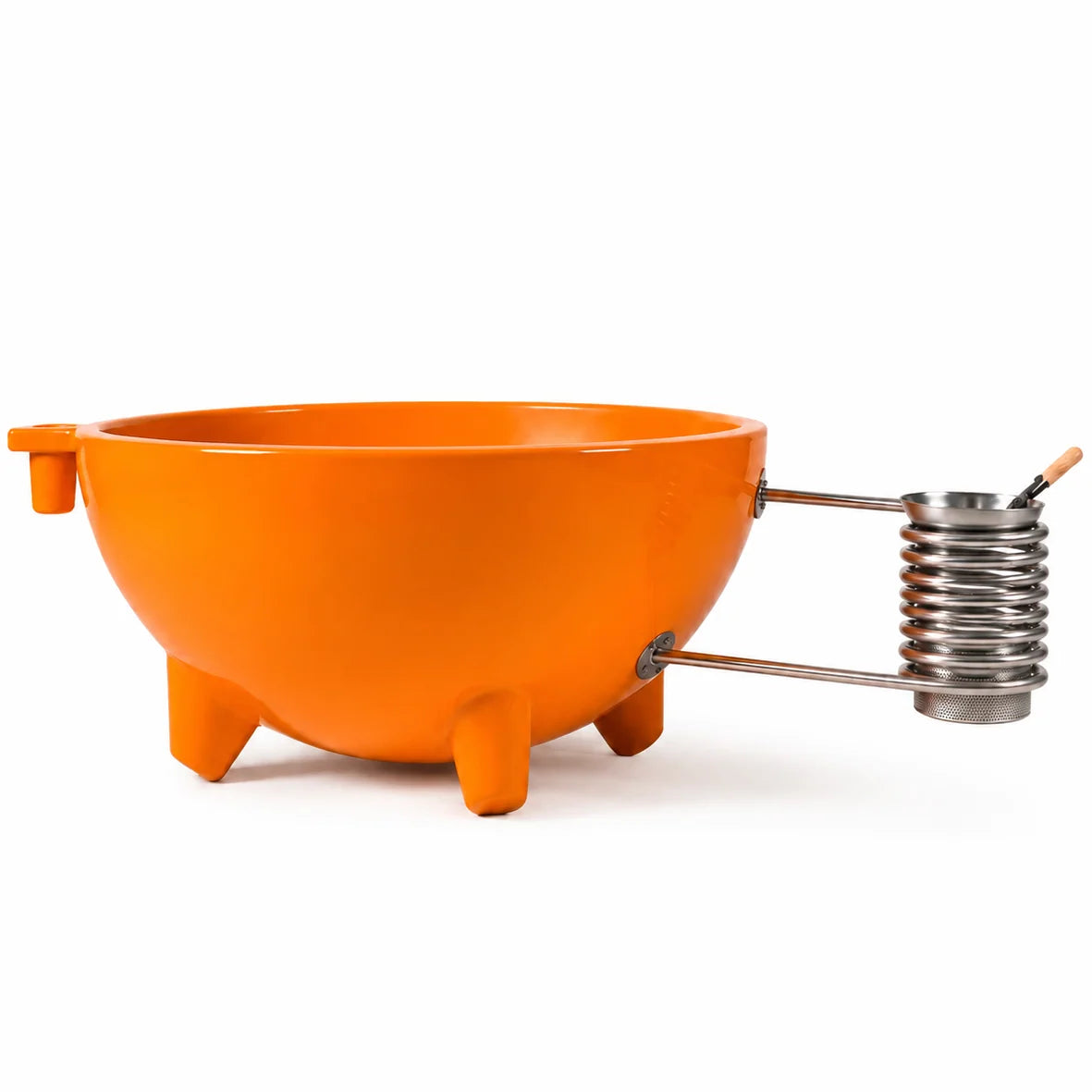 Weltevree Dutchtub Original orange iconic wood fired four person outdoor hottub pool designed by Floris Schoonderbeek Amersfoort Netherlands design studio Dear Johny