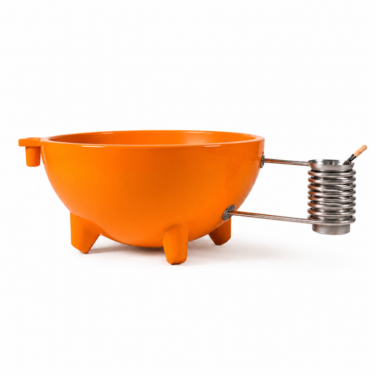 Weltevree Dutchtub Original orange iconic wood fired four person outdoor hottub pool designed by Floris Schoonderbeek Amersfoort Netherlands design studio Dear Johny