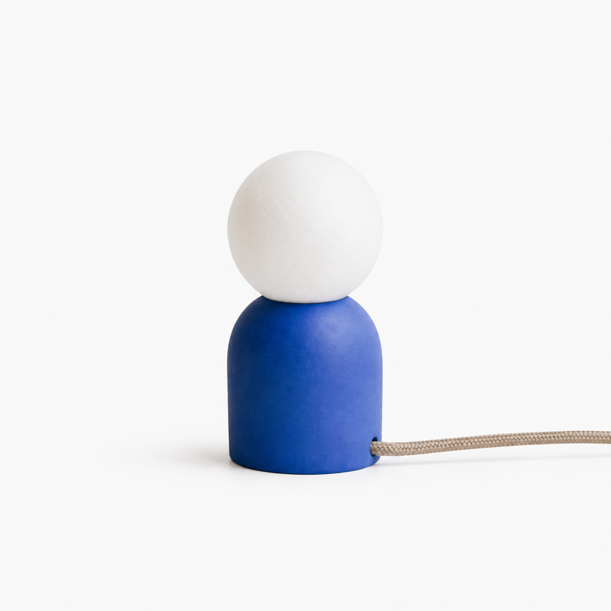 Zuri Andrée Table Lamp electric blue mass pigmented concrete handcrafted lamp designed by Marie-Cerise Blanc Bidart France Dear Johny